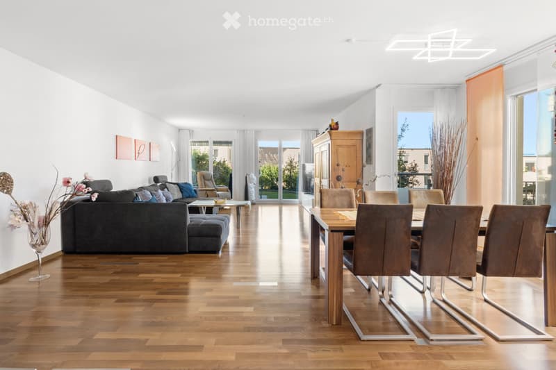 5.5-Zimmer-Gartenwohnung mit viel Platz in Winkel ZH (1)