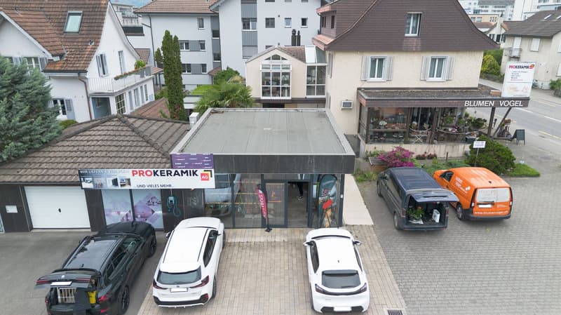Vielseitiges Ladenlokal an zentraler und gut sichtbarer Lage (9)