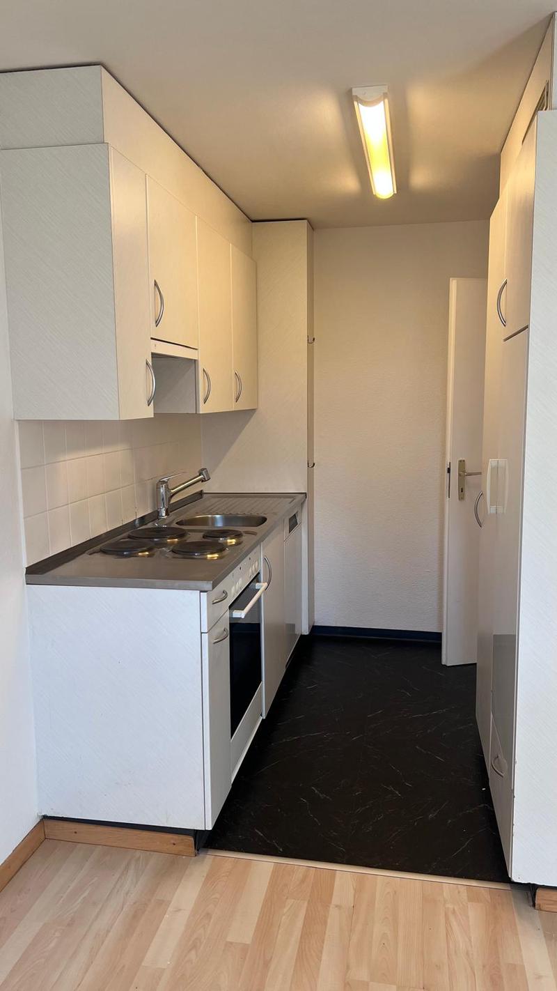 Moderne 4.5-Zimmer-Wohnung mit Balkon in ruhiger Lage in Leuggern (3)