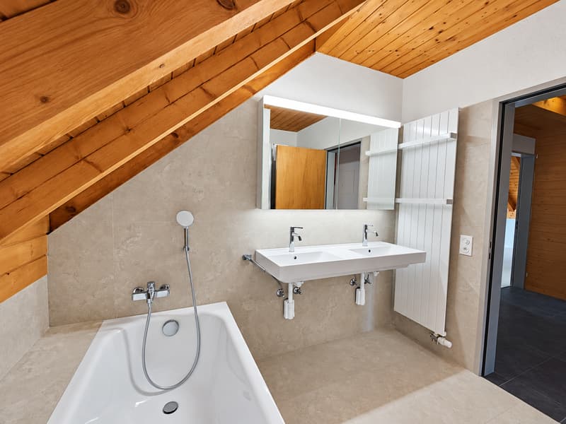 Renovierte 4½-Zimmer Maisonettewohnung an zentraler Lage– ab sofort verfügbar (7)