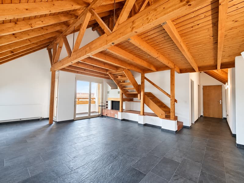 Renovierte 4½-Zimmer Maisonettewohnung an zentraler Lage– ab sofort verfügbar (3)
