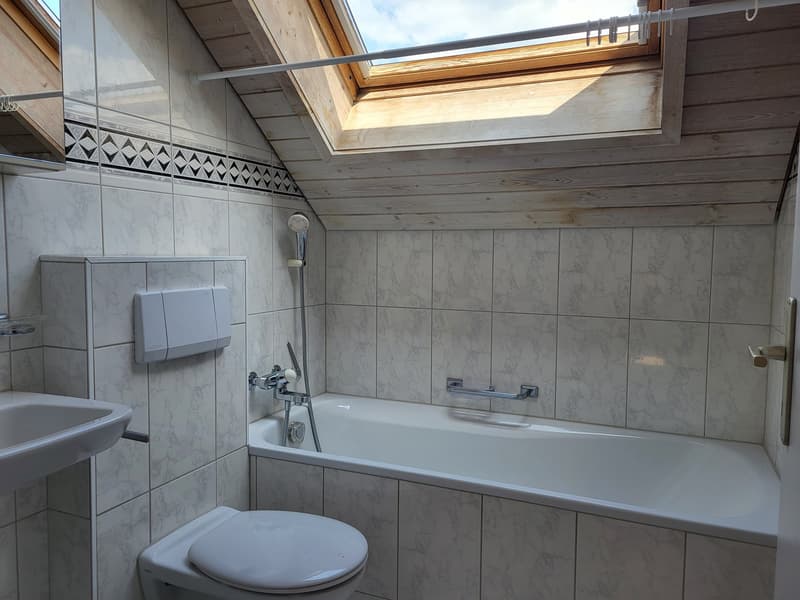 Grosszügige 3.5 Zimmer-Maisonettewohnung (7)