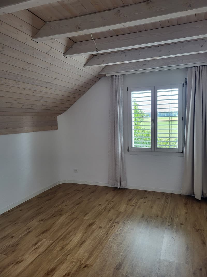 Grosszügige 3.5 Zimmer-Maisonettewohnung (5)