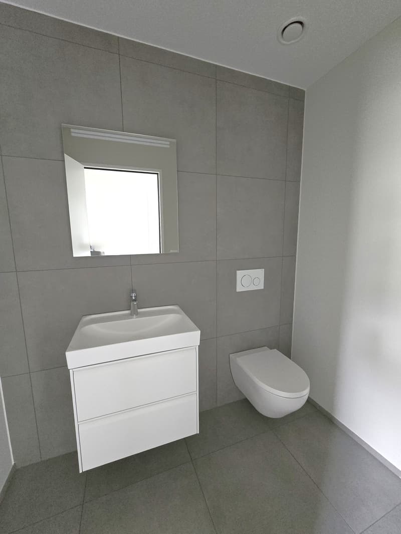 Moderne 3.5-Zimmer-Neubauwohnung mit Balkon in Neuenhof (8)