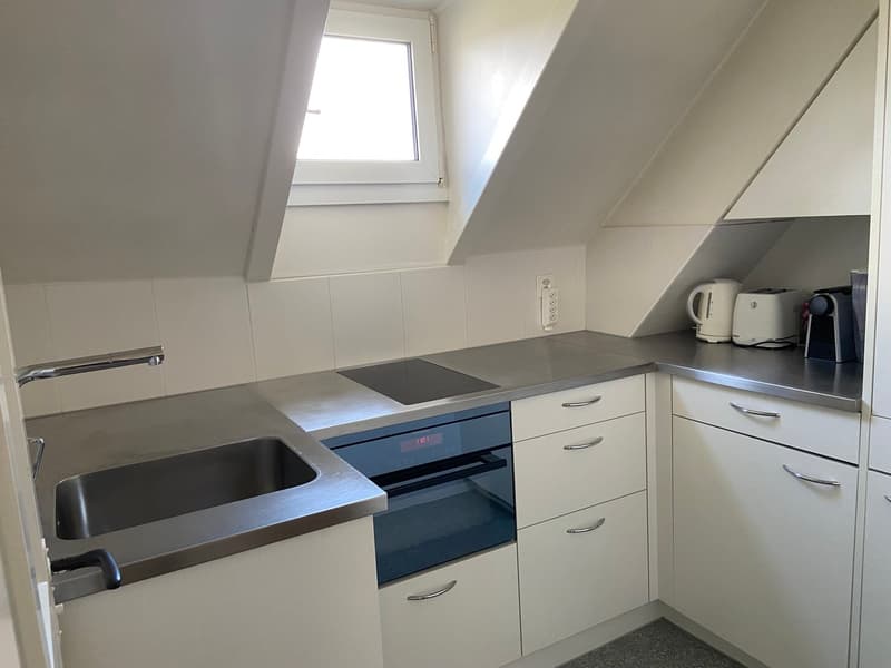 Möblierte 2-Zimmer-Dachwohnung - ideal für Singles (8)