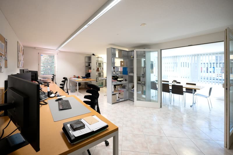 Moderne 5.5-Zimmer Gewerbefläche an der Mattastrasse 9 in Davos Platz (8)