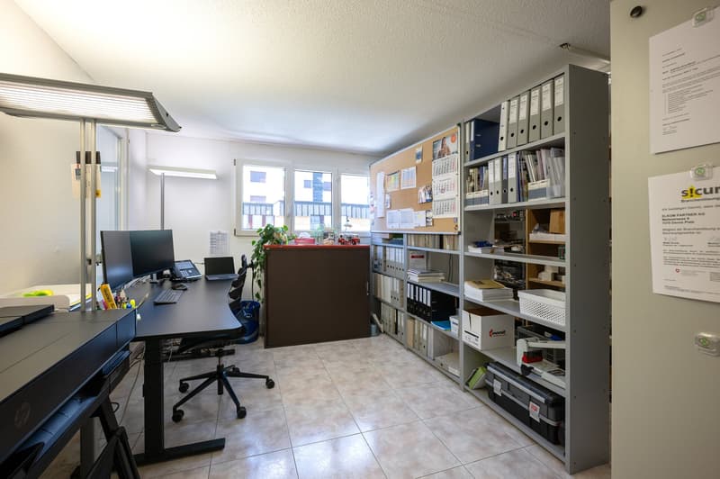 Moderne 5.5-Zimmer Gewerbefläche an der Mattastrasse 9 in Davos Platz (13)