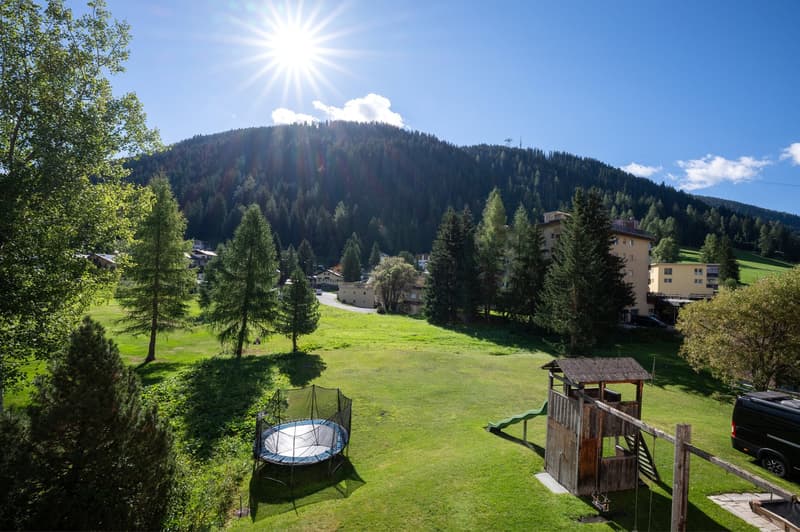 Moderne 5.5-Zimmer Gewerbefläche an der Mattastrasse 9 in Davos Platz (26)