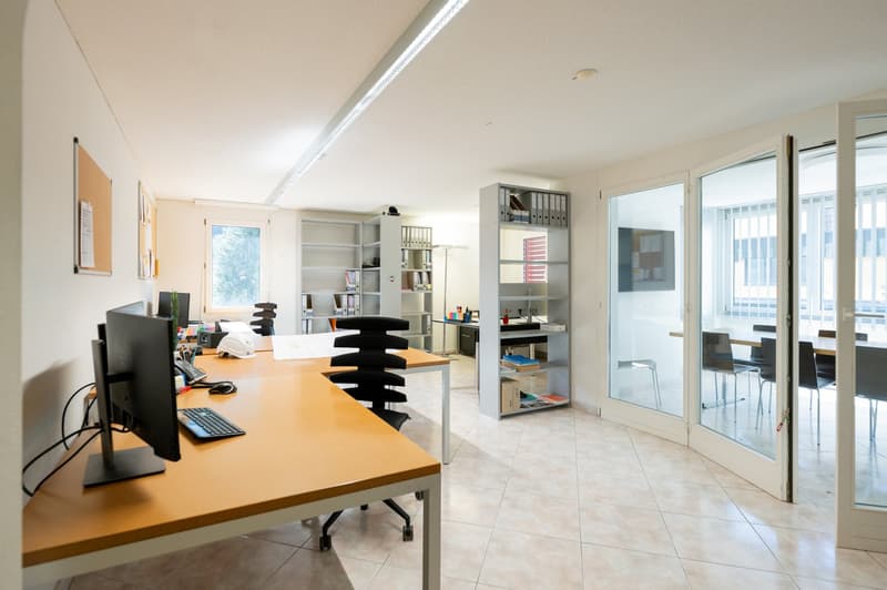 Moderne 5.5-Zimmer Gewerbefläche an der Mattastrasse 9 in Davos Platz (6)