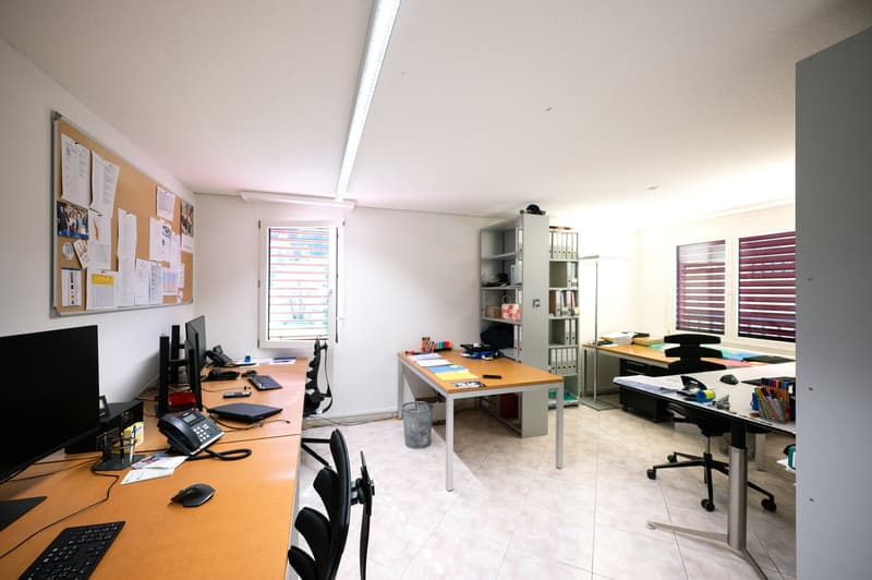 Moderne 5.5-Zimmer Gewerbefläche an der Mattastrasse 9 in Davos Platz (9)