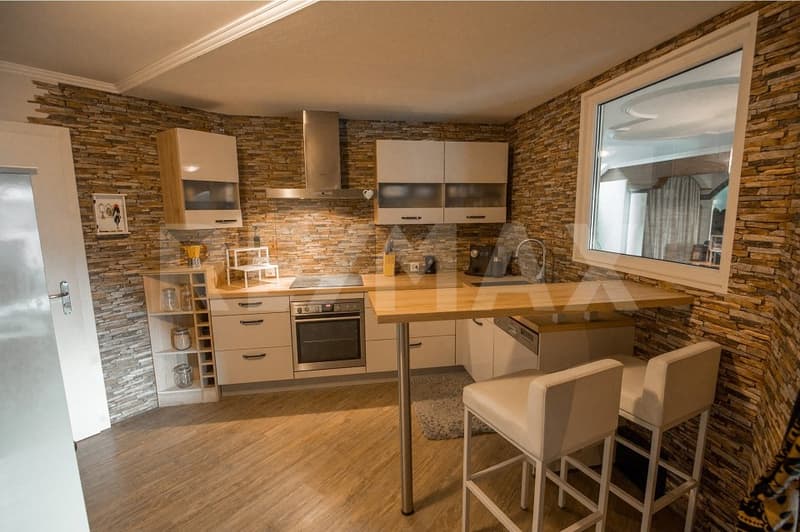 Grosses Generationenhaus mit Weitsicht, Wohnung und Ausbaureserve (10)