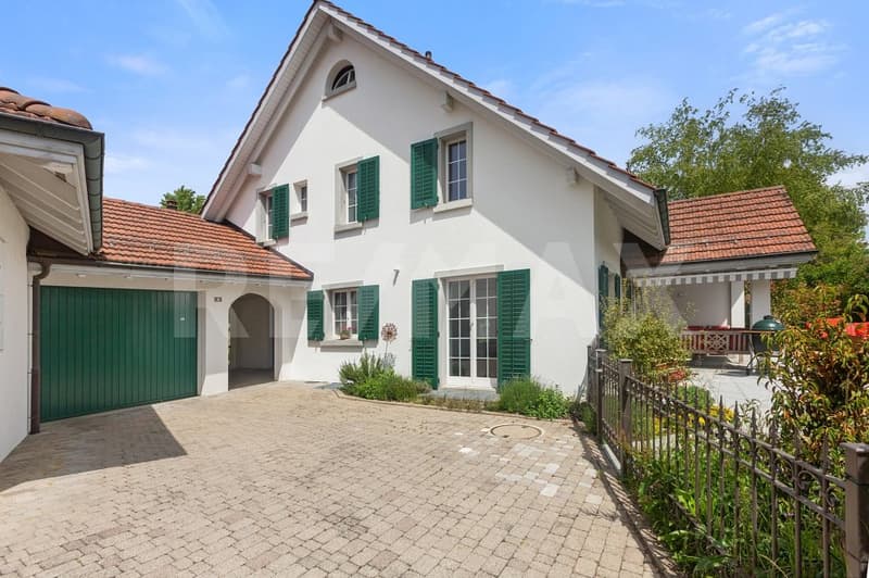 Charmantes Landhaus mit stilvollem Ausbau in ruhiger Wohnlage (3)