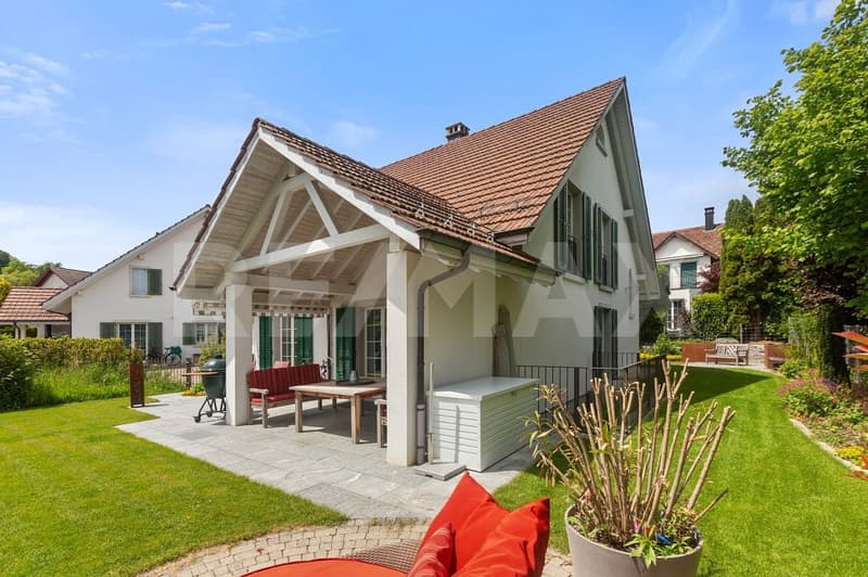 Charmantes Landhaus mit stilvollem Ausbau in ruhiger Wohnlage (2)