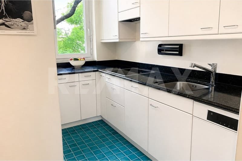 Helle 3.5-Zi.-Eigentumswohnung mit 2 Balkone an zentraler Wohnlage (4)