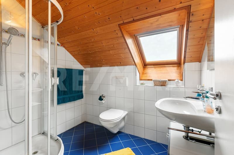 5.5-Zimmer-Reiheneckhaus mit viel Privatsphäre und Weitblick (10)