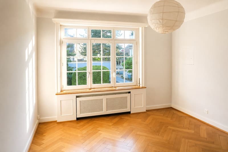 Grosszügige 3.5-Zimmer-Altbauwohnung mit Balkon und Loggia am Neuweilerplatz (7)