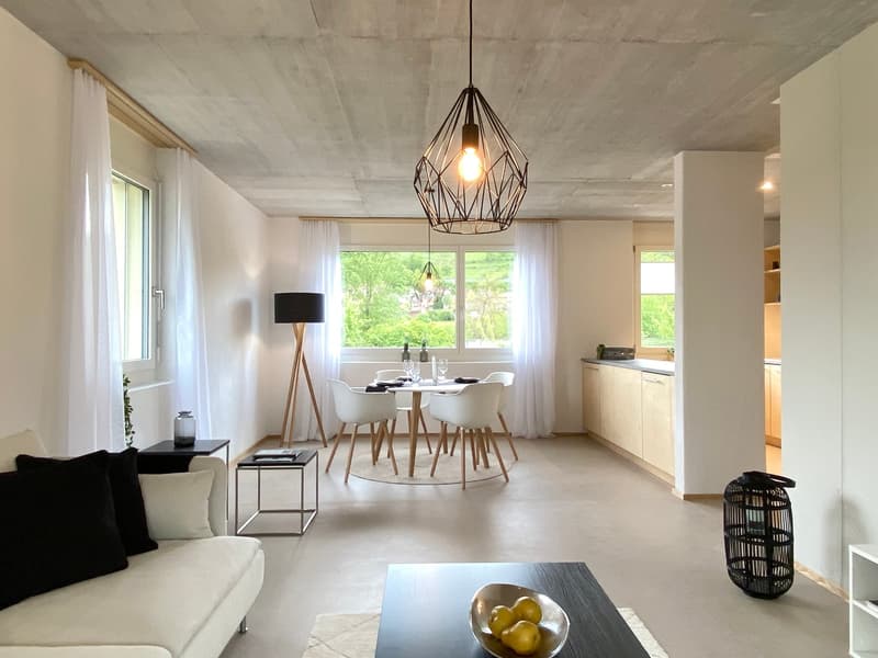 Schöne 4.5-Zimmerwohnung mit grossem Balkon (2)