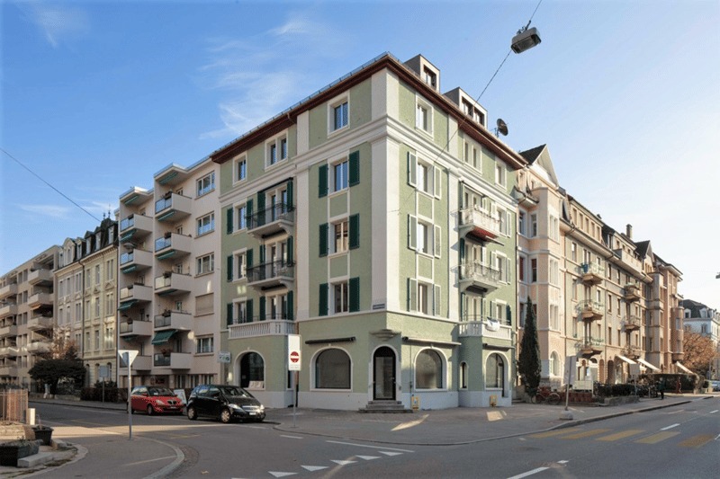 Sanierte Altbauwohnung mit Balkon (1)