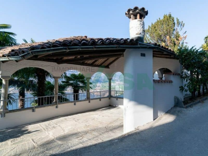 Splendido attico di 4,5 locali con spettacolare vista lago (5)