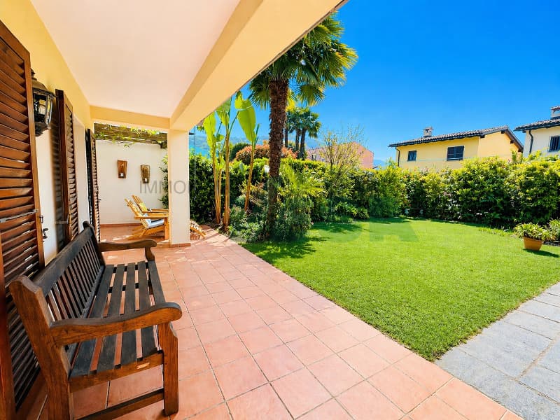 Accogliente casa con incantevole giardino, a due passi dal lago (2)