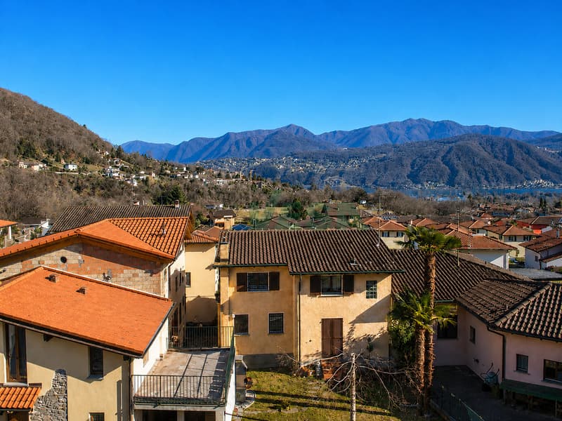 Bel terreno edificabile di 751 m2 ben soleggiato e con vista lago (3)