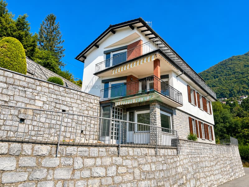 Ampia casa con 3 appartamenti di diverse dimensioni, con bella vista (7)