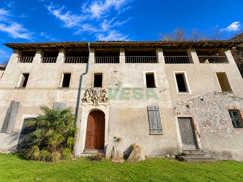 Bel terreno edificabile in splendida posizione tranquilla e soleggiata (3)
