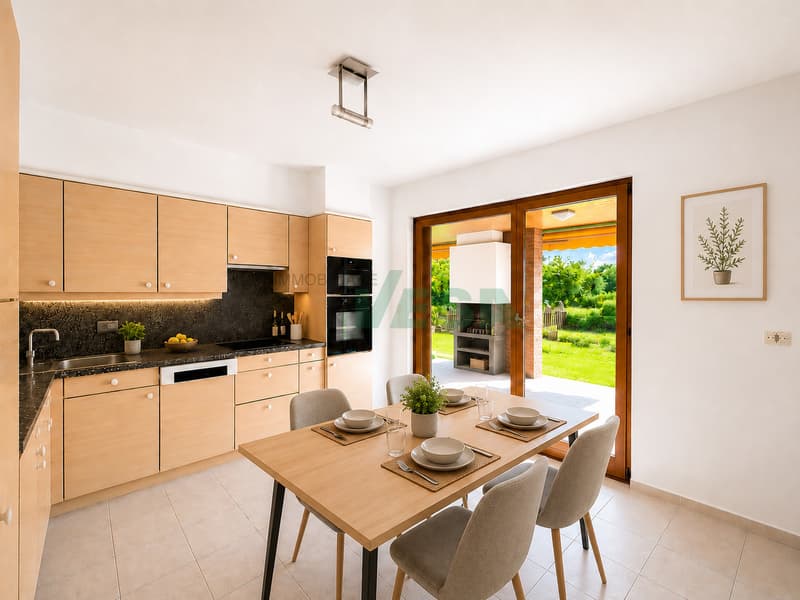 Elegante e spaziosa villa con appartamento bilocale e grande giardino (6)