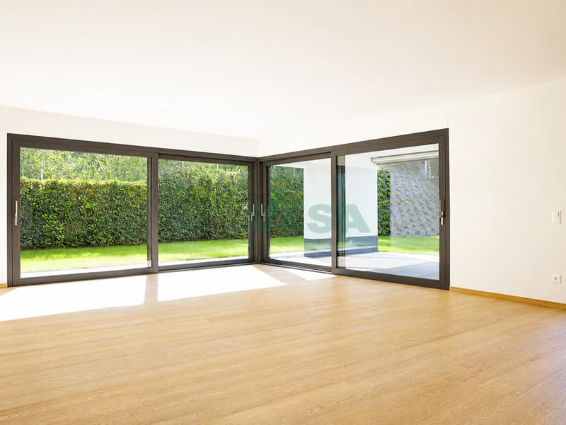 Luminoso appartamento 4,5 locali con terrazza e bel giardino privato (6)