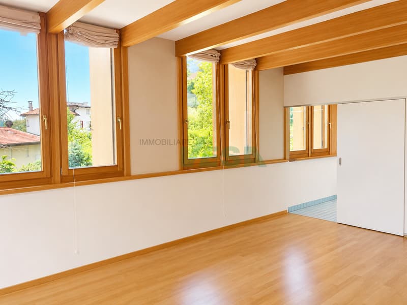 Confortevole e spaziosa villa moderna in posizione idilliaca (13)