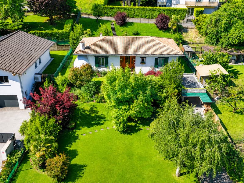 Accogliente casa unifamiliare su un unico piano con ampio giardino (5)
