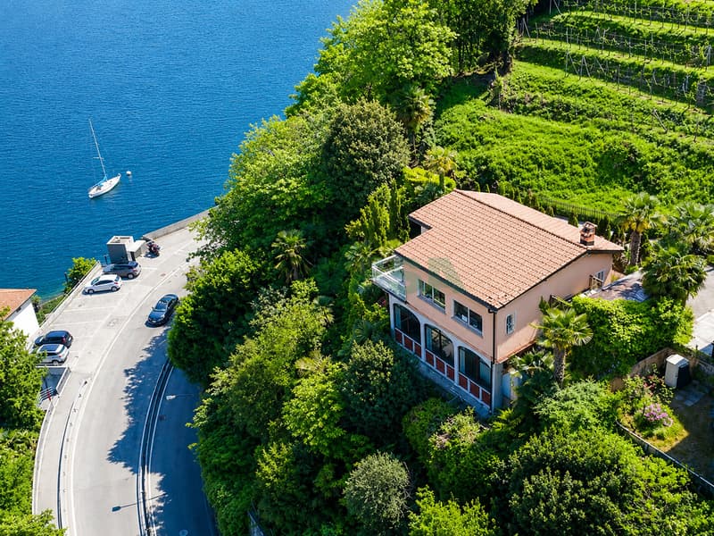 Bellissimo terreno con una spettacolare vista sulla baia di Lugano (4)