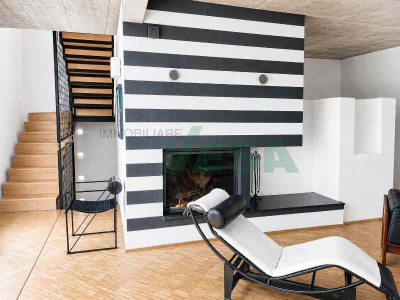 Iconica villa "Casa Rotonda" firmata Mario Botta con bel giardino (8)