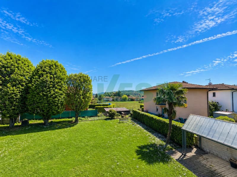 Iconica villa "Casa Rotonda" firmata Mario Botta con bel giardino (3)