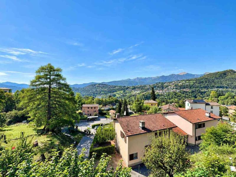 Accogliente e luminosa casa gemella in posizione panoramica (1)
