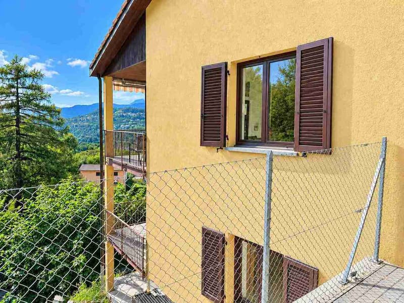 Accogliente e luminosa casa gemella in posizione panoramica (7)