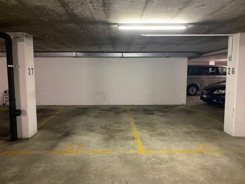 Tiefgaragenplatz zu vermieten (2)
