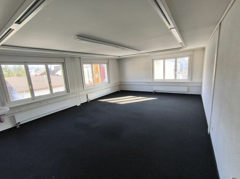 Attraktive Nebenräume für Atelier, Büro oder Lager (2)