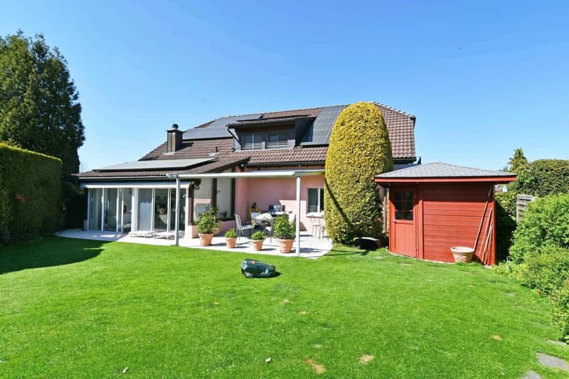 Sehr gepflegtes 7.5-Zi.-Einfamilienhaus mit wunderschönem Garten (1)