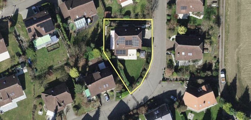Sehr gepflegtes 7.5-Zi.-Einfamilienhaus mit wunderschönem Garten (12)