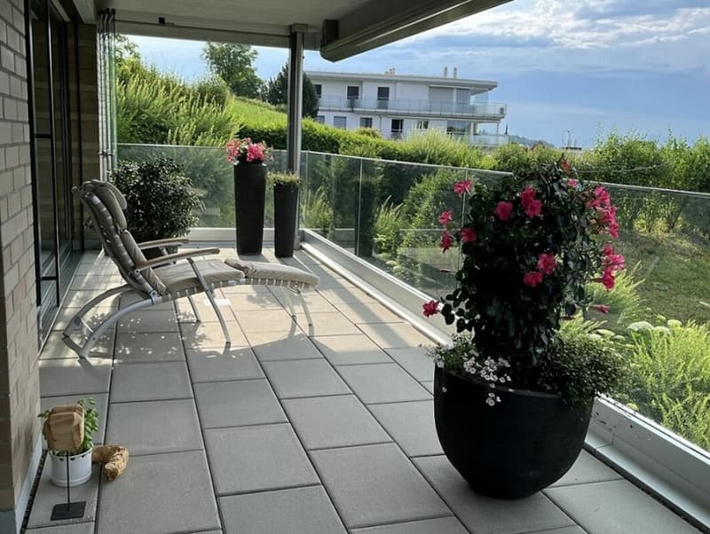 Exklusive Erdgeschosswohnung mit riesigem Balkon und toller Aussicht (12)