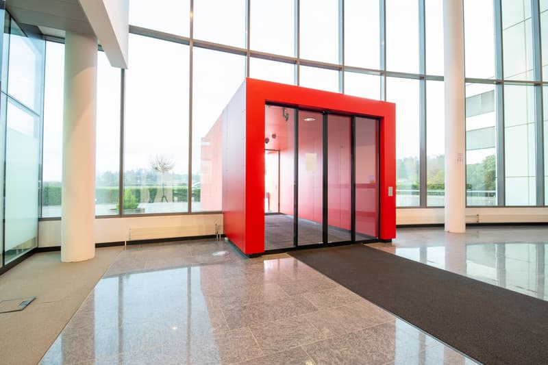 Eingangsbereich "Business Center Volketswil"