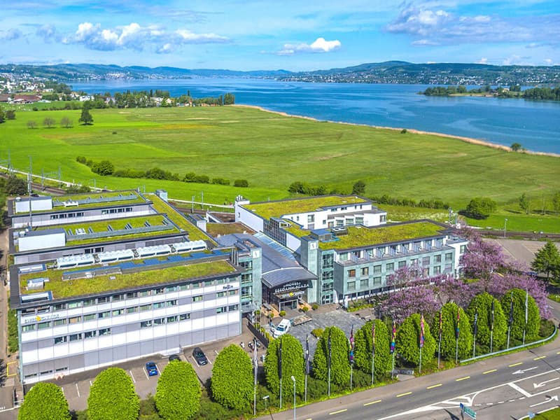 Exklusives Wohnen am Zürichsee mit Seesicht & Hotelkomfort | 2.5-4.5 Zimmer – optional vollmöbliert (9)