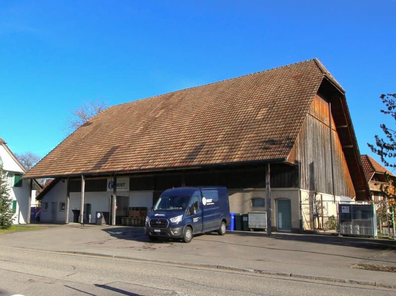 Gewerbeliegenschaft im Dorfzentrum