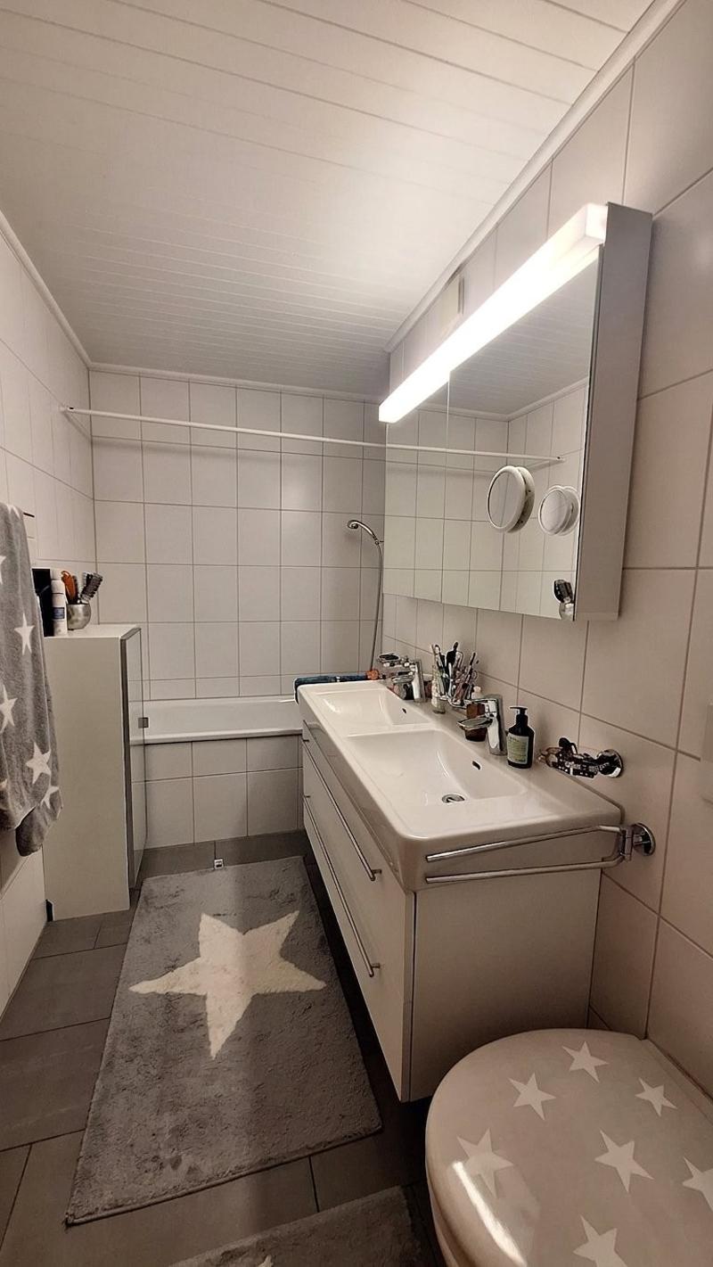 Bad mit Wanne