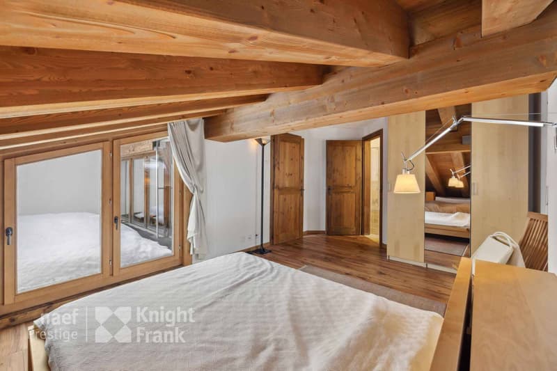 Triplex en attique de 4.5 pièces. (8)