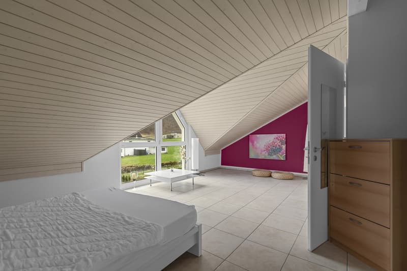 Modern 7.5-room single-family house with garden and terrace in Glarus (21)