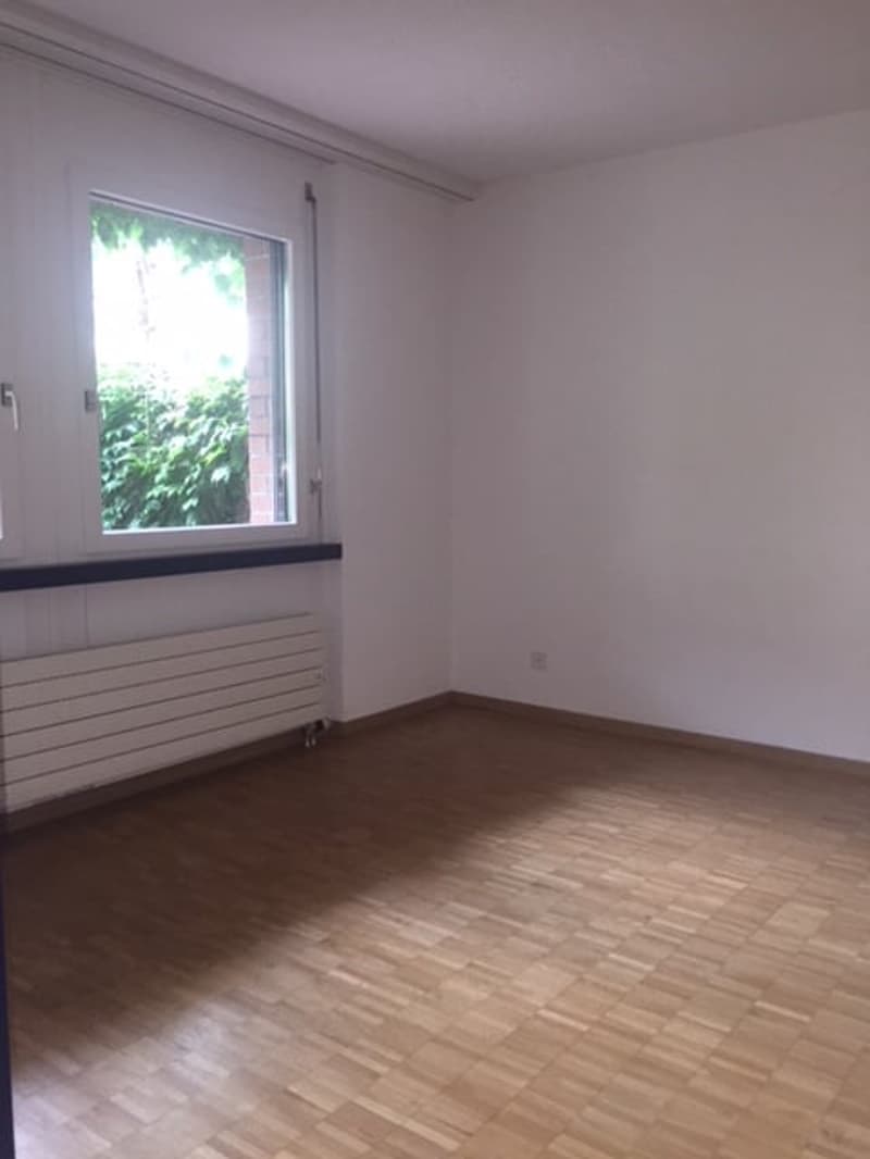 2-Zimmer-Wohnung im Erdgeschoss in Glarus Nord (5)