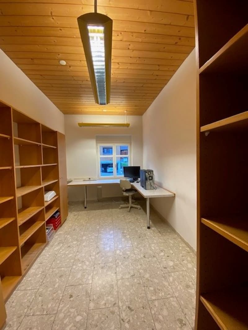 4 Helle Büros mit Charme in Elm – ruhige Lage mit Aufzug (5)