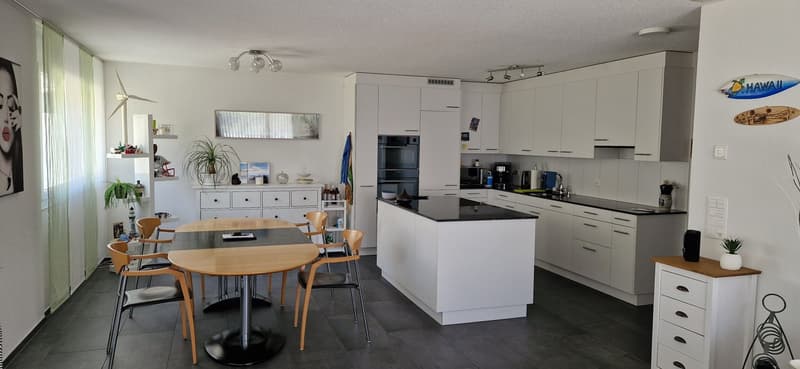 Grosszügige 4 1/2-Zimmerwohnung mit Gartensitzplatz (5)